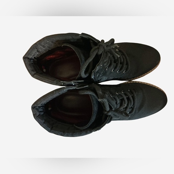 Tommy Hilfiger Women's Onella Fashion Boot - Picture 4 of 5